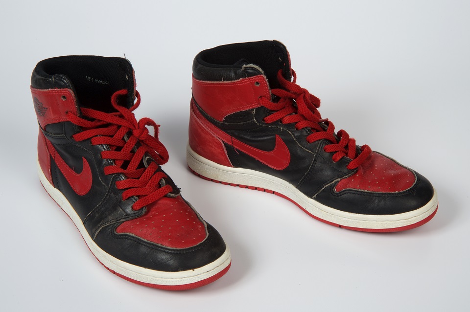 Red and black leather Nike Air Jordan 1 trainers, 1985