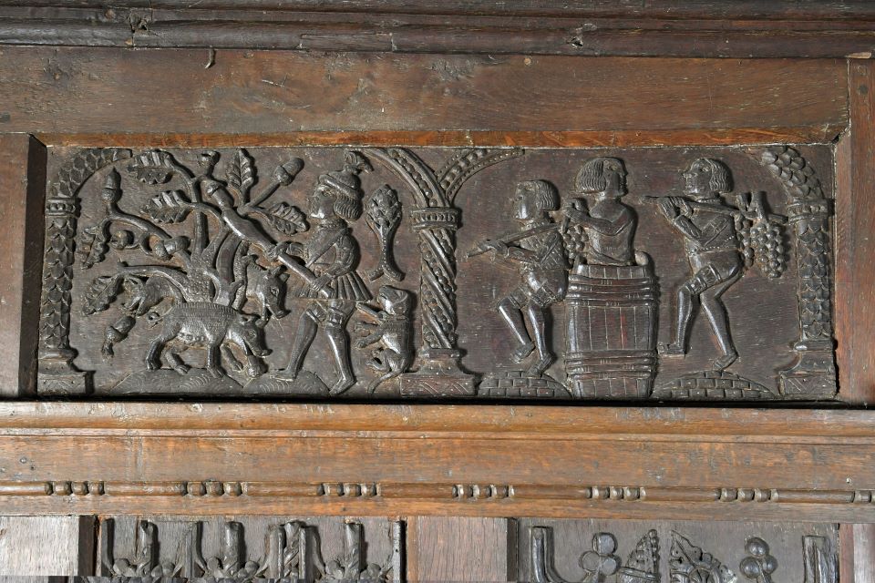 Join our History Curator on an audio tour exploring the significance of the Oak Room panels.