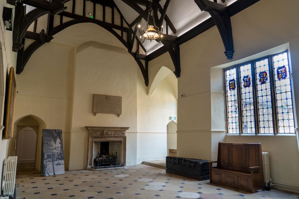 image link for Tour of objects on display in the Great Hall at Abington Park Museum