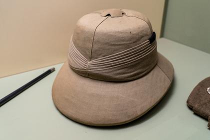 Ypu are hoveing over an image linked to Pith helmet
