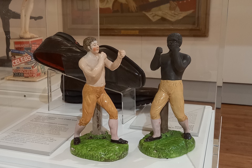 image link to Pair of Pugilists Tom Cribb and Tom Molineux, Staffordshire page.